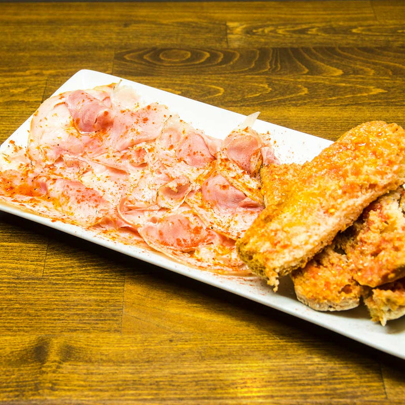 Lacón (sliced pork shoulder) with tomato bread